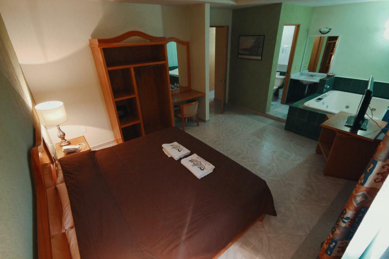 Hotel El Conquistador Monarca. Zitácuaro 외부 사진