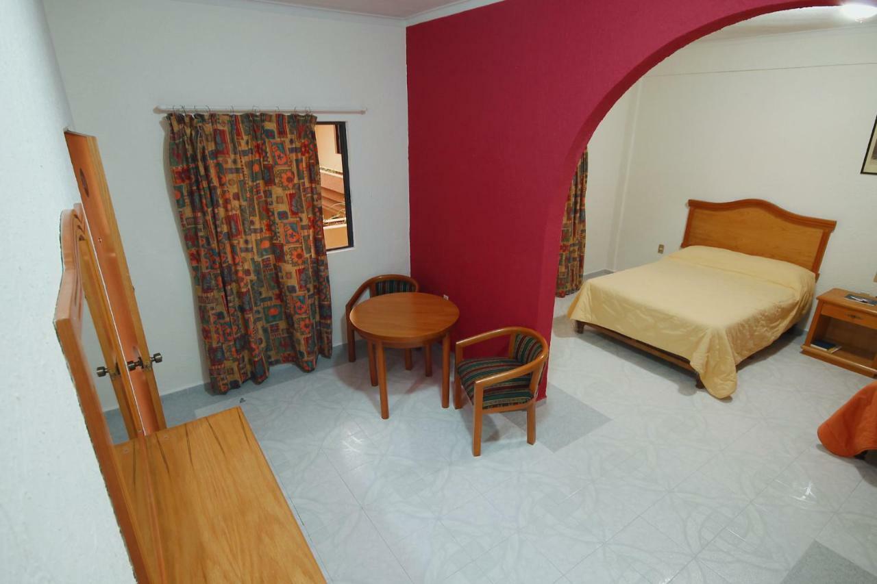 Hotel El Conquistador Monarca. Zitácuaro 외부 사진