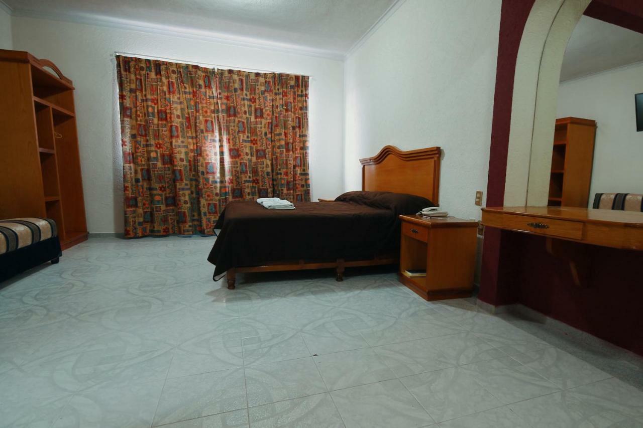 Hotel El Conquistador Monarca. Zitácuaro 외부 사진