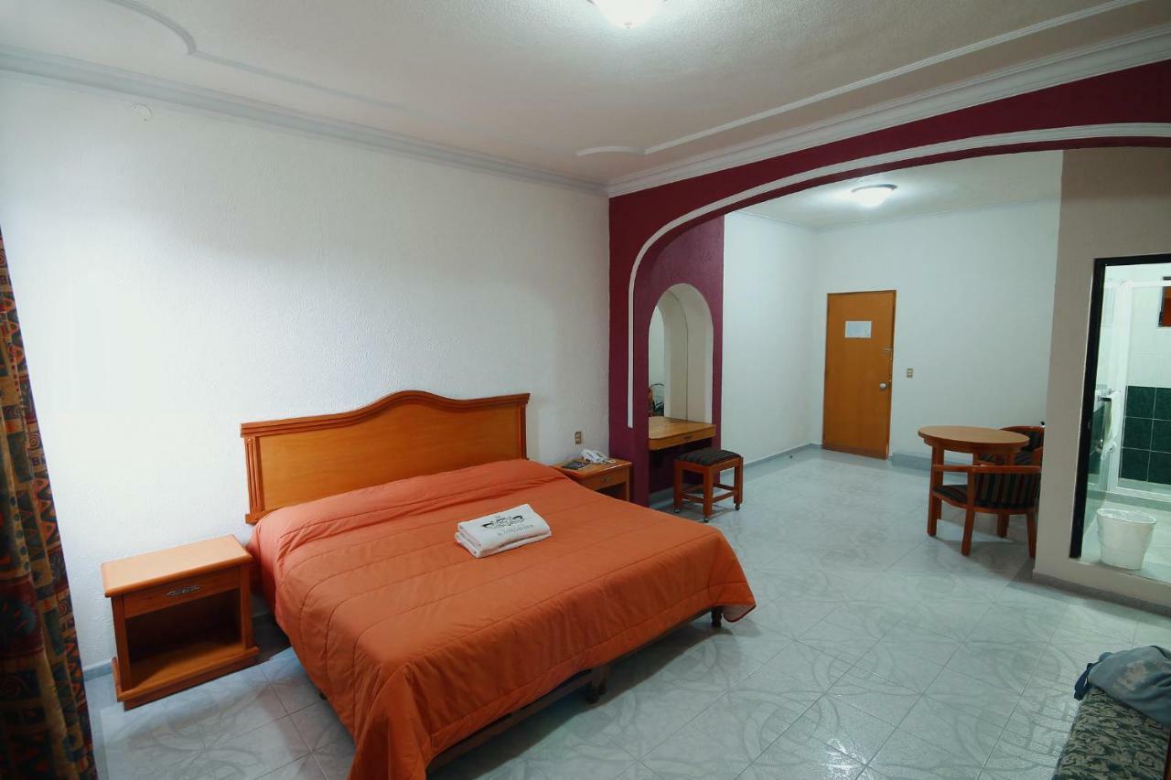 Hotel El Conquistador Monarca. Zitácuaro 외부 사진