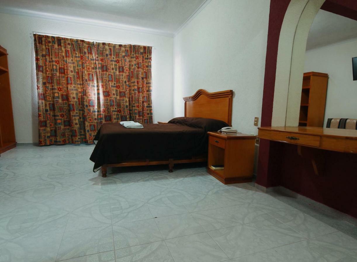 Hotel El Conquistador Monarca. Zitácuaro 외부 사진